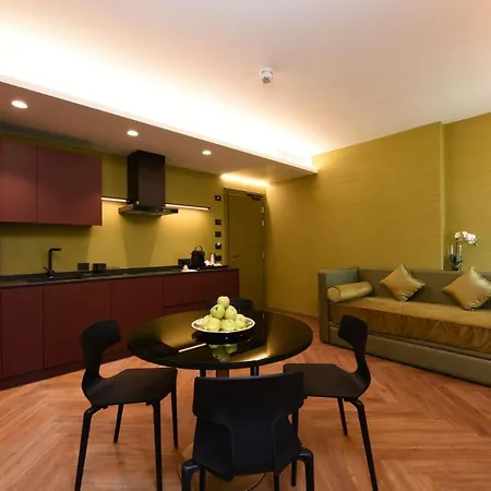 ロサ サルバ ホテル