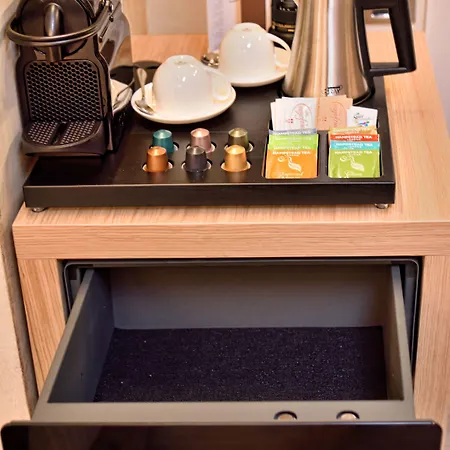 ロサ サルバ ホテル 3*