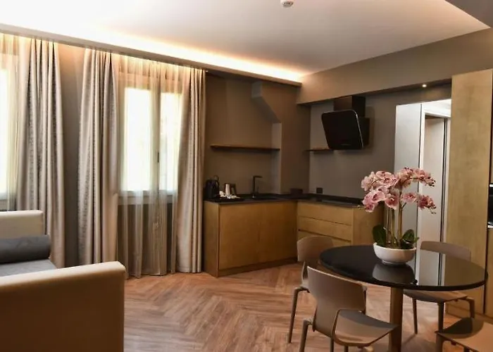 Rosa Salva 3* Venice