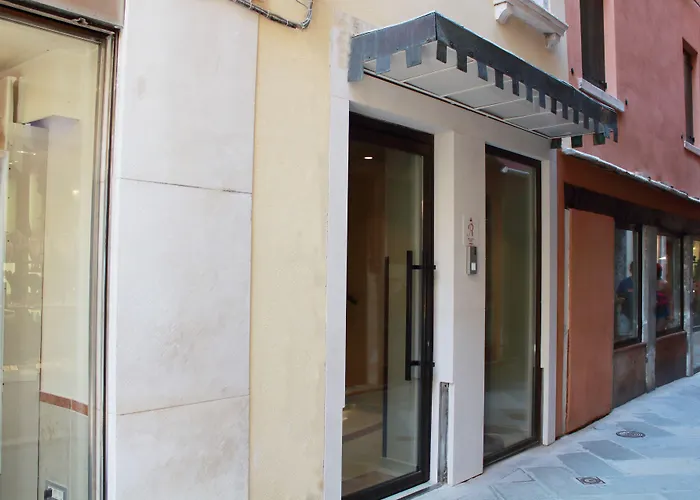 Rosa Salva 3* Venice