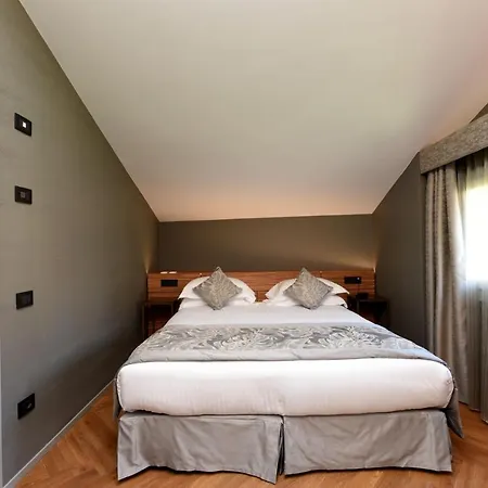 Rosa Salva 3* Венеция
