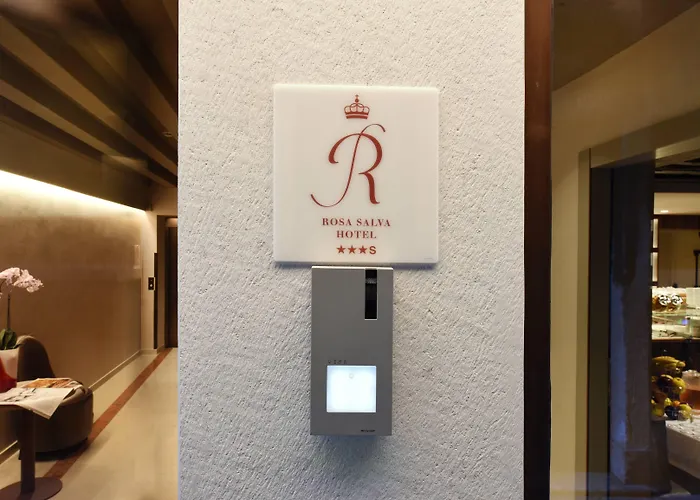 ロサ サルバ 3*