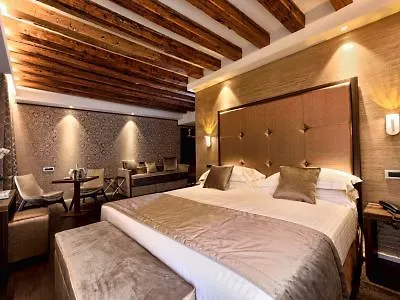 ホテル ロサ サルバ 3*